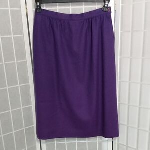 Pendleton 100% Virgin Wool WMNS Purple Pencil Skirt - 10 - Made In USA - Pockets